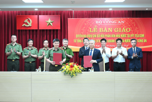 lắp mạng FPT cho cán bộ công an